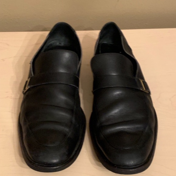 gucci loafers gold buckle